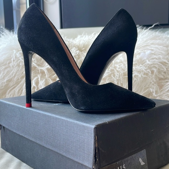 DEAL OF THE DAY ‼️ Black Velvet Heels - - Picture 6 of 11